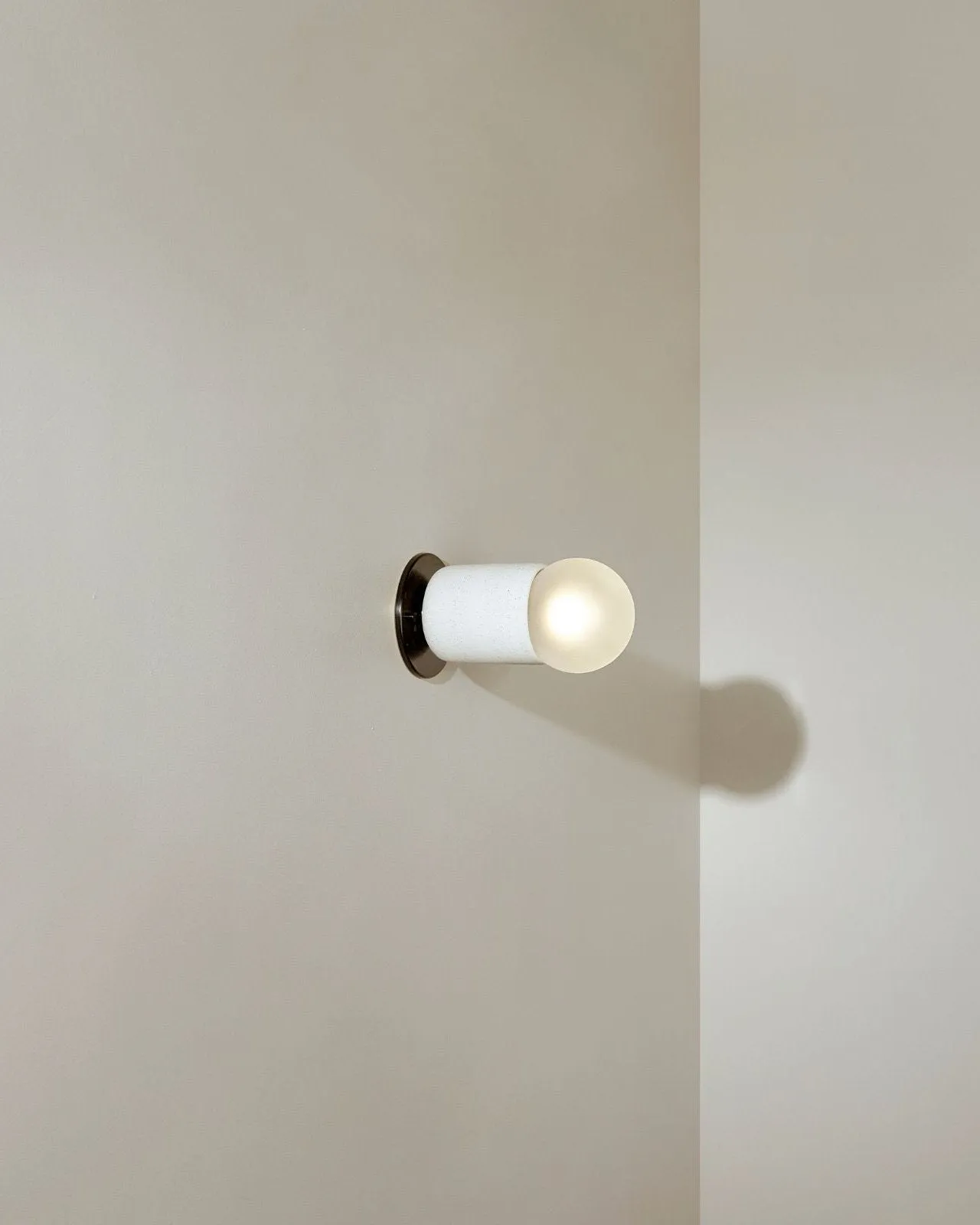 Ceramic Cylindrical Wall Light | Terra